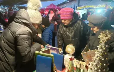 Jarmark świąteczny  60