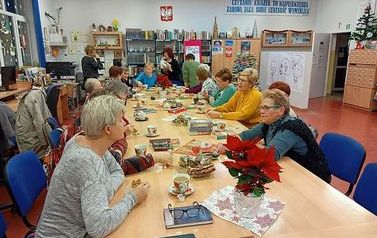 Grudniowe spotkanie Dyskusyjnego Klubu Książki  5