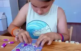 Tworzenia kartek metodą Iris folding 33