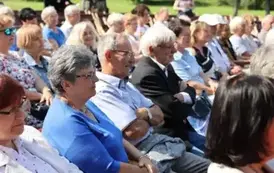 Spotkanie sztuki, łączącym muzykę poważną z wizualną ekspresją plastyczną. 19