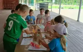Tworzenie babeczek, malowanie imion, tworzenie bransoletek 10