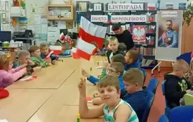 Patriotyczne warsztaty z najmłodszymi uczniami! 2025 6