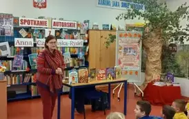 Magiczne spotkanie z Anną Czerwińską-Rydel w naszej bibliotece!  12