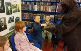 Misiowe Urodziny w Bibliotece &ndash; świętujemy z grupą &bdquo;Myszki&rdquo;! 2025 29