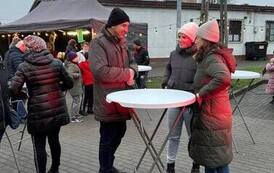 Wyjątkowy Kiermasz Świąteczny 45