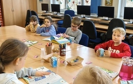 Śmiechu warte &ndash; pełne radości spotkanie DKK dla dzieci w naszej bibliotece!  12