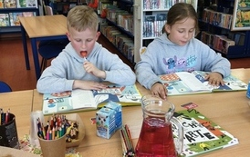 Śmiechu warte &ndash; pełne radości spotkanie DKK dla dzieci w naszej bibliotece!  13