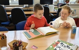 Śmiechu warte &ndash; pełne radości spotkanie DKK dla dzieci w naszej bibliotece!  14