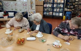 Książkowe rękodzieło &ndash; kreatywnie z seniorami! 17