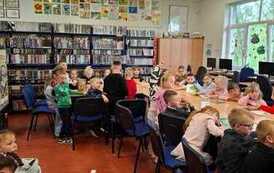 Tydzień Bibliotek pełen uśmiech&oacute;w i niezwykłych gości ,,Myszki,, i ,,Motylki,, 2