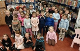 Tydzień Bibliotek pełen uśmiech&oacute;w i niezwykłych gości ,,Myszki,, i ,,Motylki,, 16