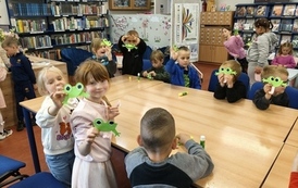 Tydzień Bibliotek pełen uśmiech&oacute;w i niezwykłych gości ,,Myszki,, i ,,Motylki,, 17