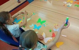 Liski w bibliotece  23