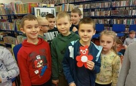 Pluszowy Miś z klasą Ib i IIIa 86