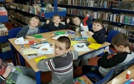 Warsztaty świąteczne w bibliotece 42