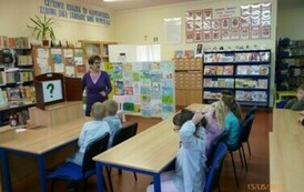 Teatrzyk "Kamishibai" z klasą I a 14