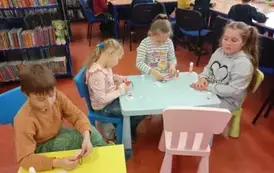 Świąteczne zajęcia w naszej bibliotece! 2024 12