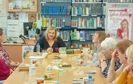 Spotkanie pełne uśmiechu, tajemnic i literackich inspiracji z Sylwią Kubik! 2025 11