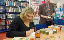 Spotkanie pełne uśmiechu, tajemnic i literackich inspiracji z Sylwią Kubik! 2025 22