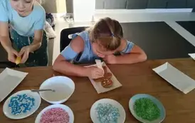 dekorowanie świątecznych piernik&oacute;w 8