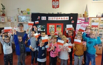 Zdjęcie do Spotkanie patriotyczne z klasą I i III